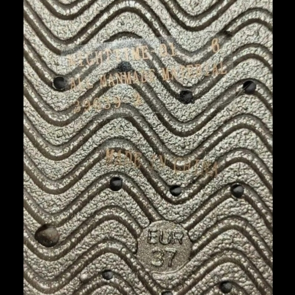 ♥︎New Rhinestone Platform Sandals♥︎ - Picture 9 of 12